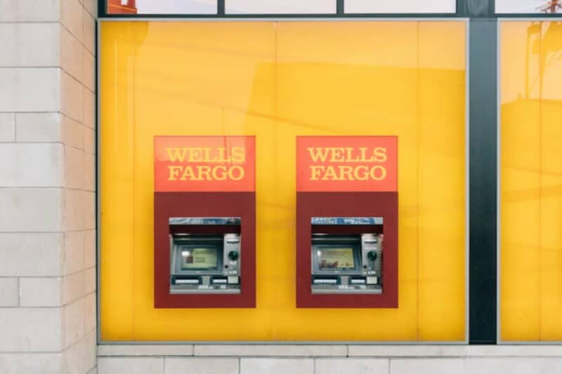 Wells Fargo Bank Hours